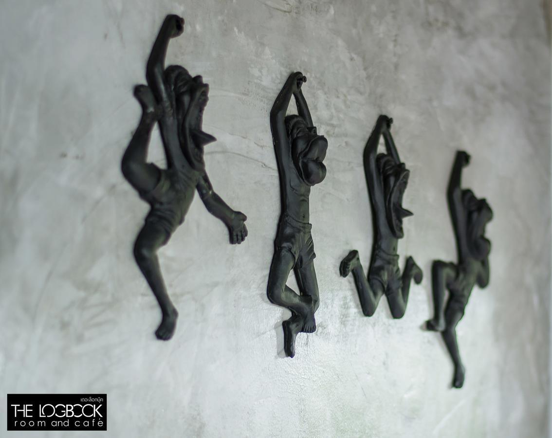 The Logbook Room And Cafe' Chonburi Buitenkant foto