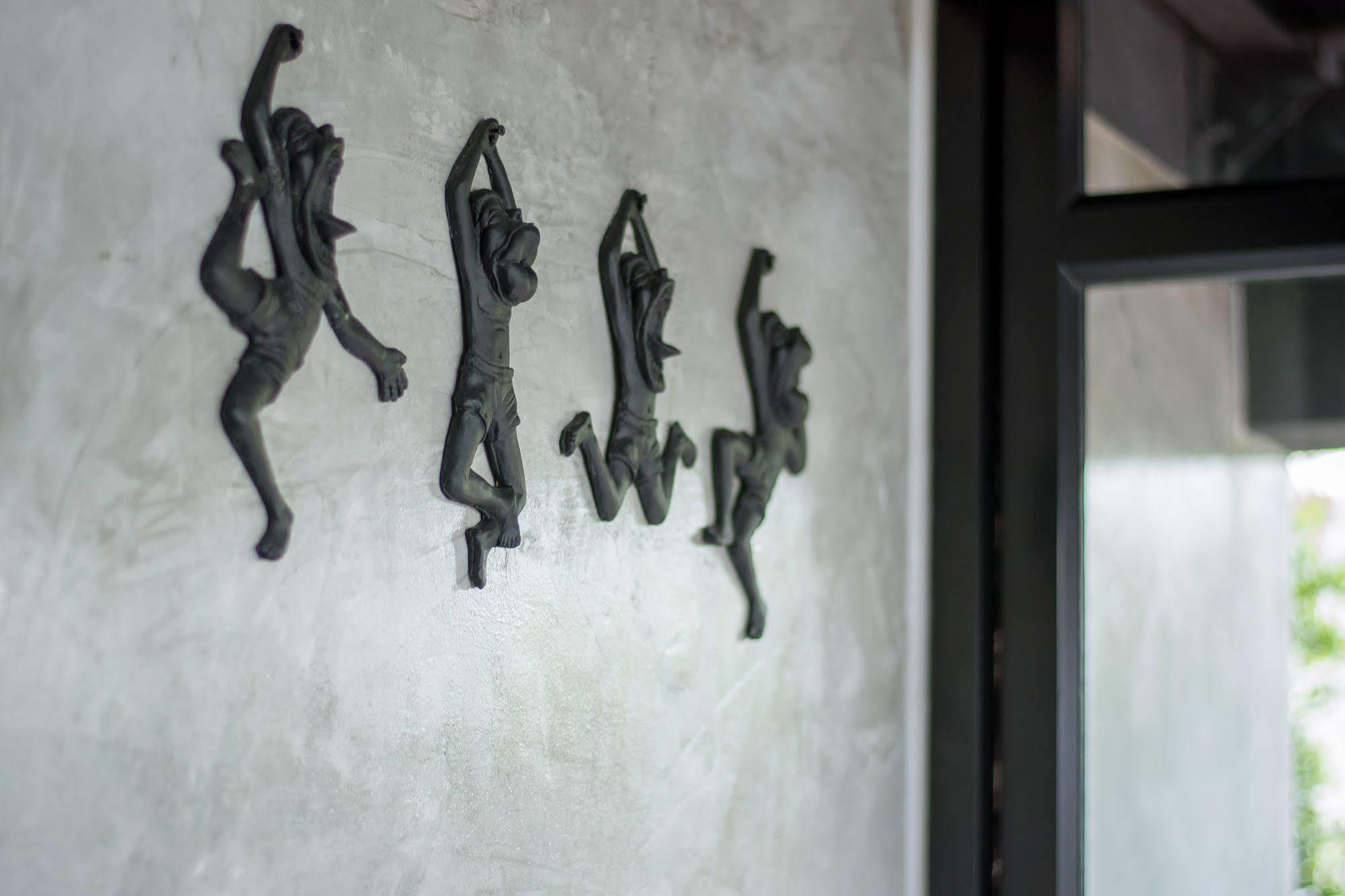The Logbook Room And Cafe' Chonburi Buitenkant foto